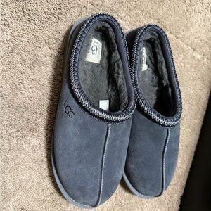 UGG Men's Gray Slippers Brand New